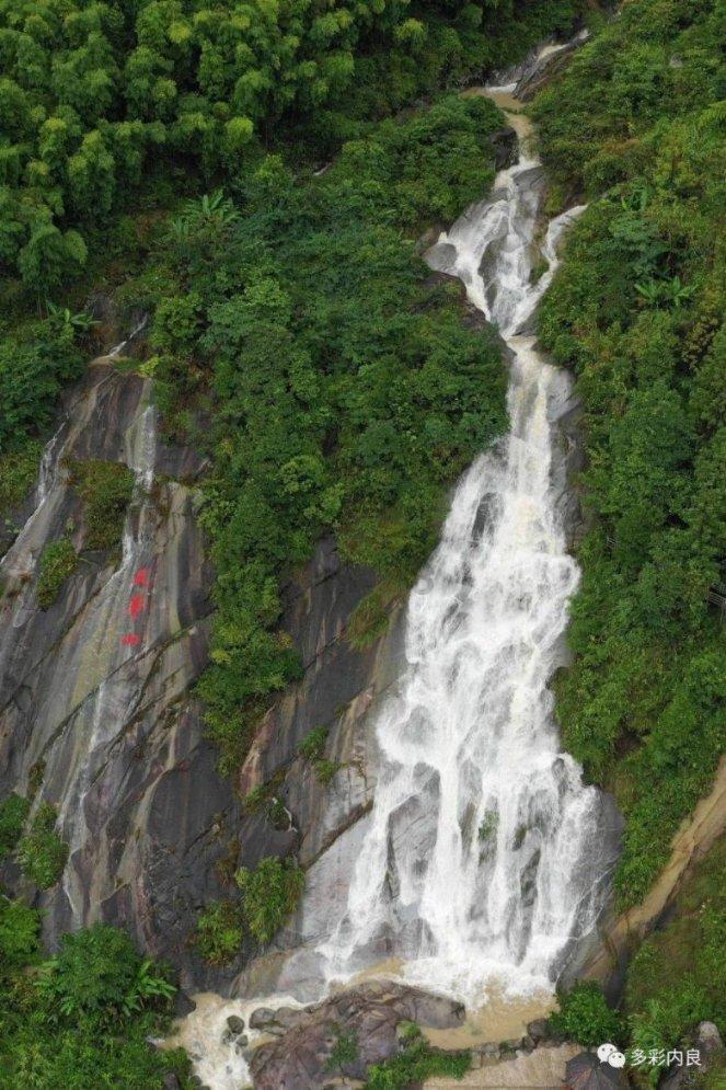 逃离海岛村